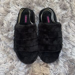 Fluffy slippers
